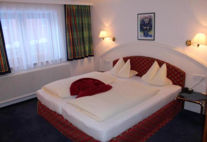 디럭스 패밀리 룸, Andi S Ski