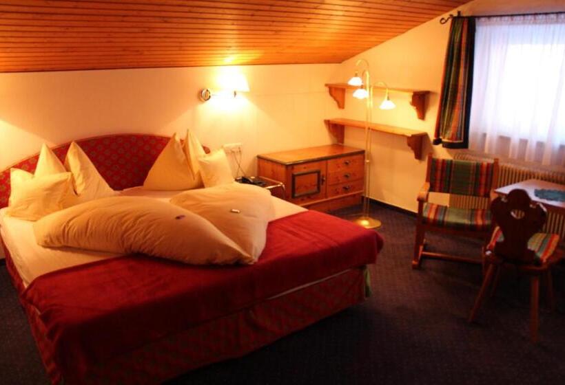 غرفة ديلوكس عائلية, Andi S Ski