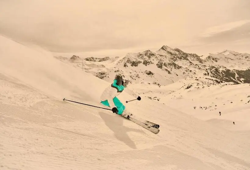 デラックスルーム, Andi S Ski