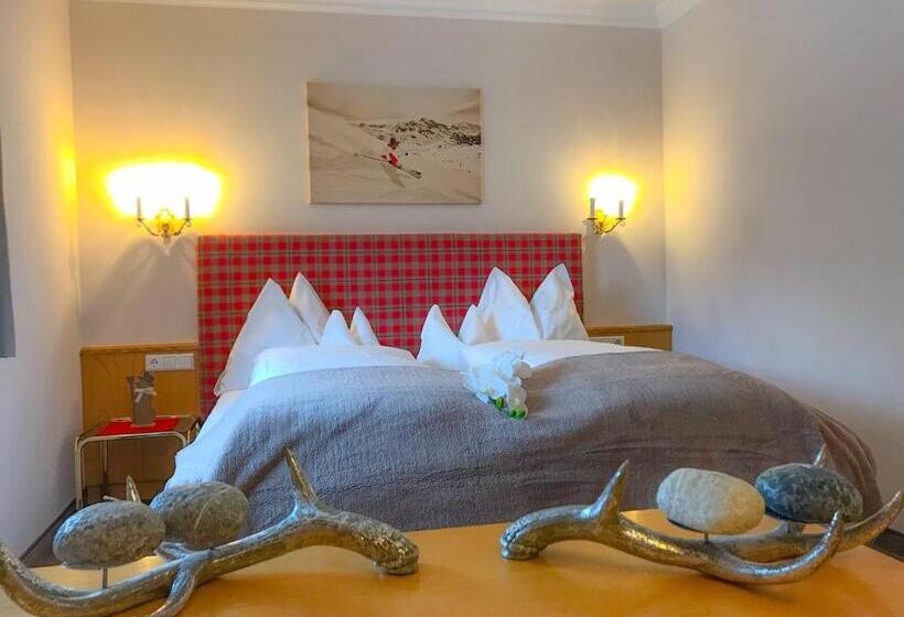 شقة غرفتين, Andi S Ski