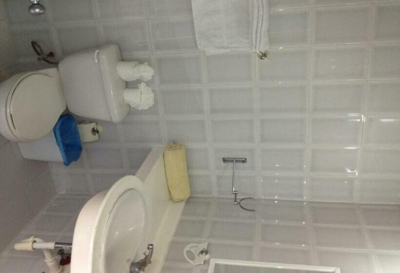 标准三人间, Arena Coco Playa