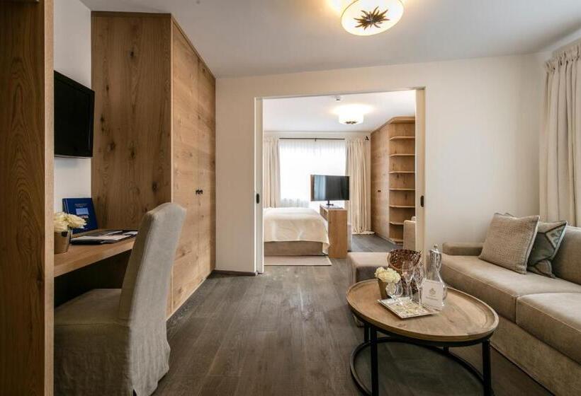 جناح جونيور, Der Unterschwarzachhof