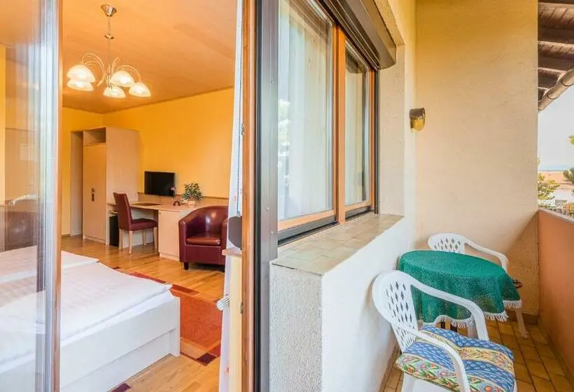 Comfort room with balcony, Garni Steinfeld