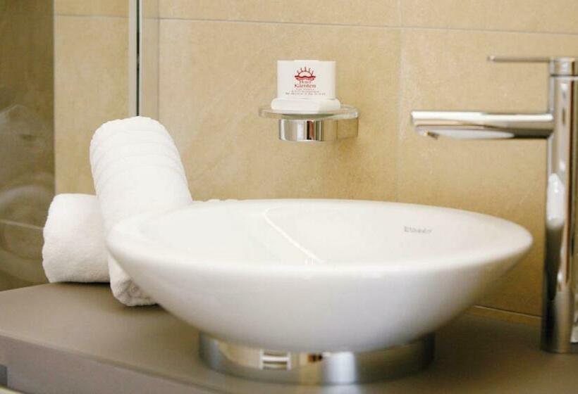 غرفة قياسية مزوَّدة بشُرفة, Kärnten