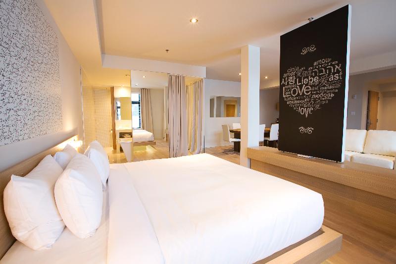 エクゼクティブスイート, La Cache A Maxime