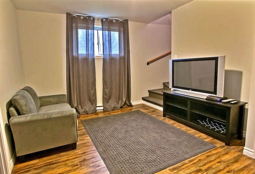 ２ベッドルームハウス, La Cache A Maxime