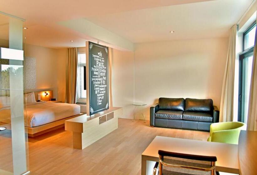 身障者適用キングサイズベッドルーム, La Cache A Maxime