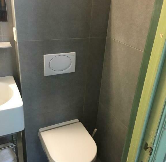 غرفة إقتصادية, Old Tom