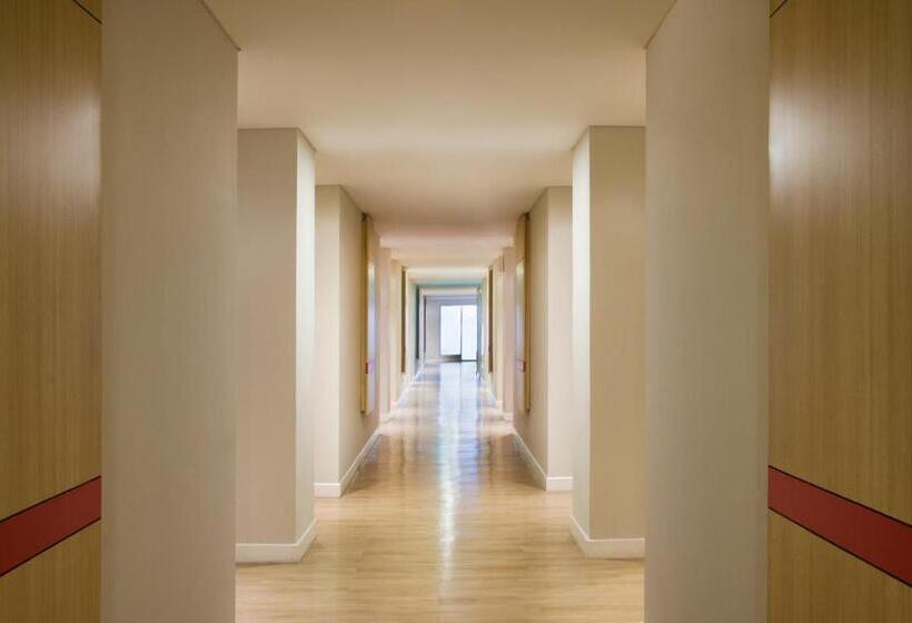 Номер Премиум, Santika Mega City Bekasi