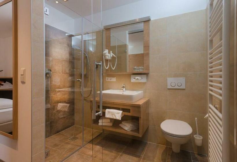 小型套房带阳台, Spa&aktiv Hotel Lavendel