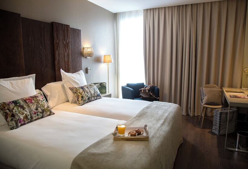 Номер Deluxe, La Laguna Gran Hotel