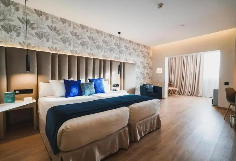 اتاق اجرایی یک تخته, La Laguna Gran Hotel