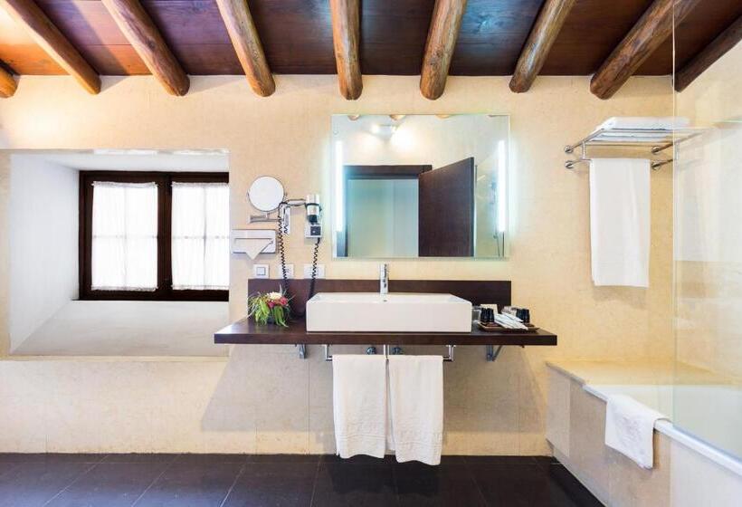 스위트, La Laguna Gran Hotel