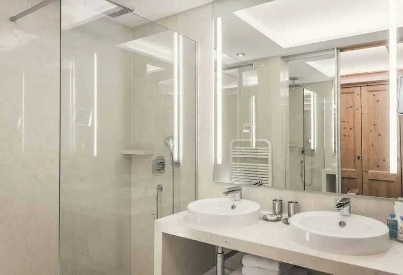 コンフォートルーム, Schlosshotel Ischgl 5 Sterne Superior