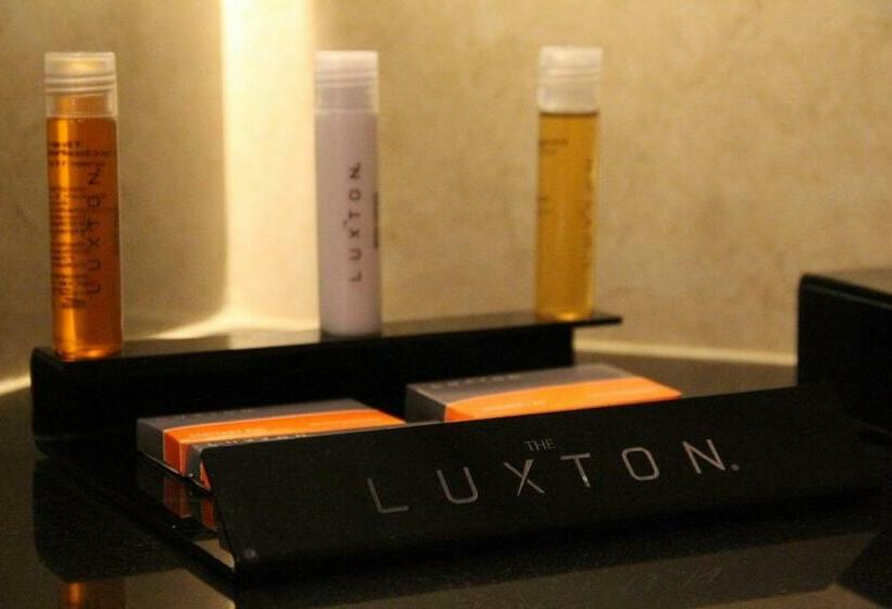 Номер Executive Кровать Кинг, The Luxton Cirebon Hotel And Convention