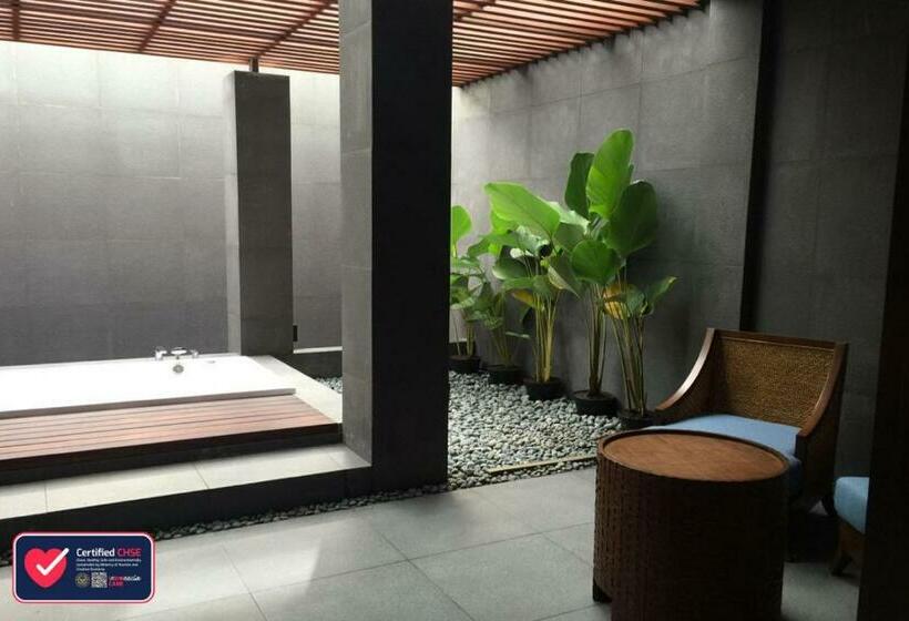 小型套房, The Luxton Cirebon Hotel And Convention