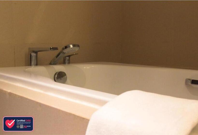 行政房间, The Luxton Cirebon Hotel And Convention