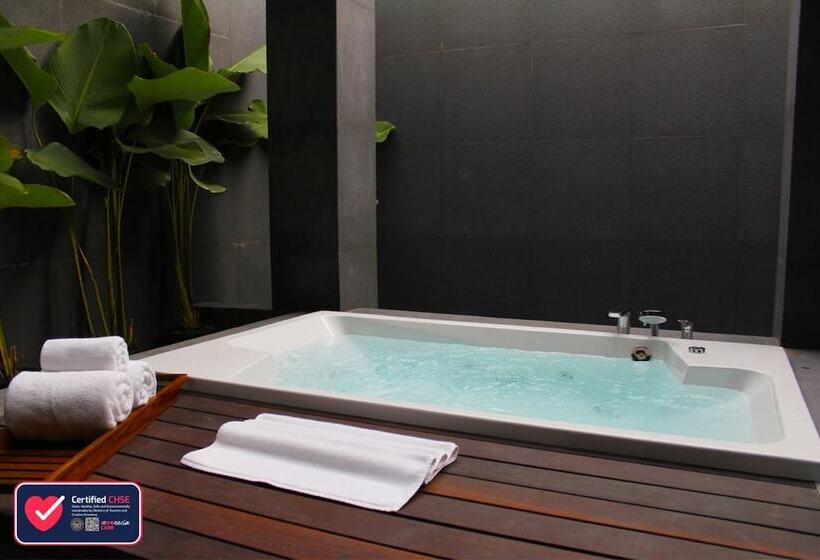 小型套房, The Luxton Cirebon Hotel And Convention