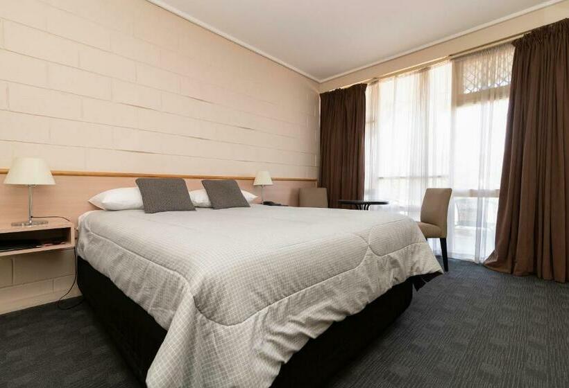 スタンダードルーム, The Prince Mark Motel