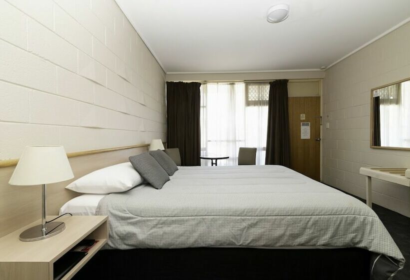 スタンダードルーム, The Prince Mark Motel