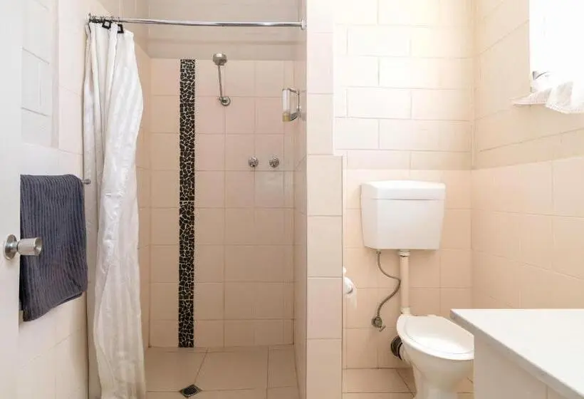 Standard Kolmen Hengen Huone, The Prince Mark Motel