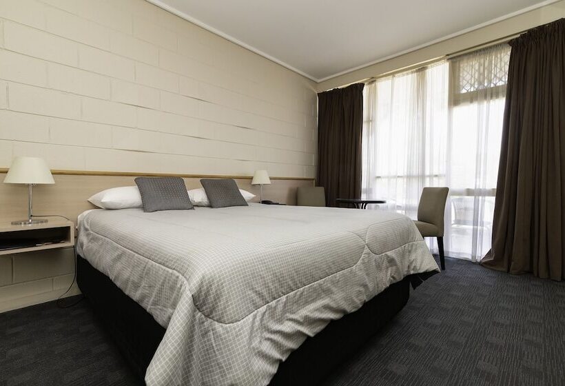 スタンダードルーム, The Prince Mark Motel