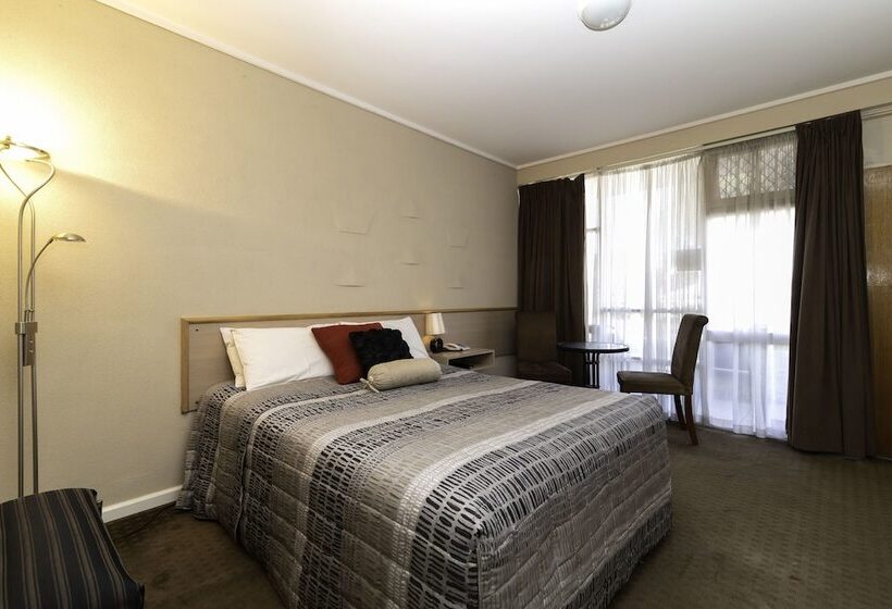 スタンダードルーム, The Prince Mark Motel