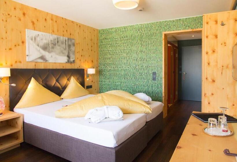 اتاق استاندارد با بالکن, Wohlfühlhotel Hubertushof