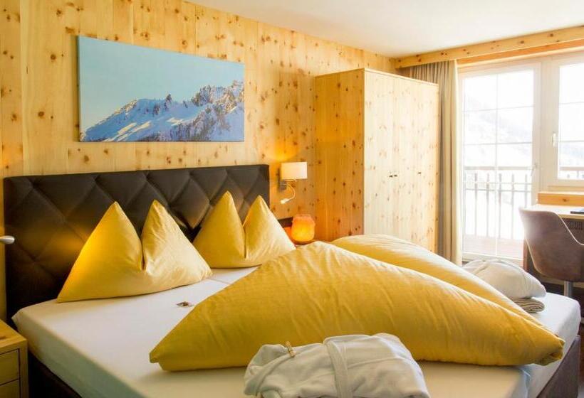 اتاق استاندارد با بالکن, Wohlfühlhotel Hubertushof