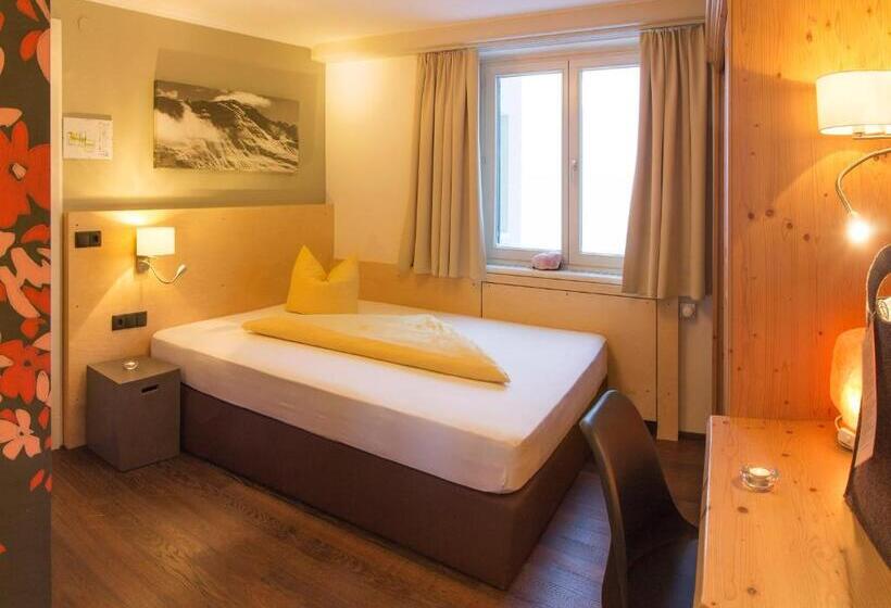 اتاق استاندارد یک نفره, Wohlfühlhotel Hubertushof