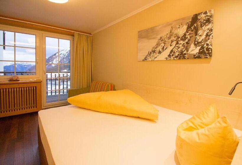 غرفة قياسية فردية مزودة بشُرفة, Wohlfühlhotel Hubertushof