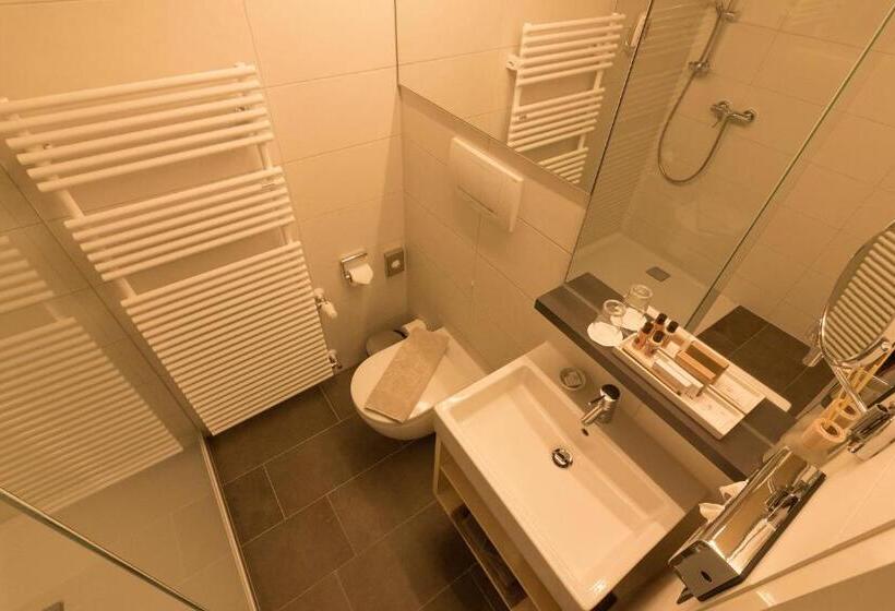 اتاق استاندارد یک تخته با بالکن, Wohlfühlhotel Hubertushof