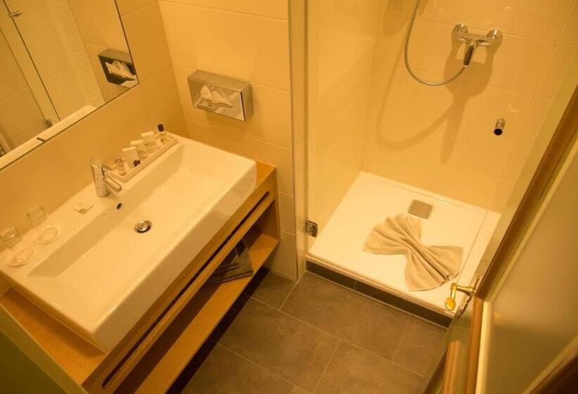 Comfort room with balcony, Wohlfühlhotel Hubertushof