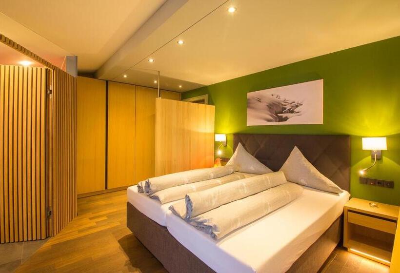 חדר דלוקס עם מרפסת, Wohlfühlhotel Hubertushof