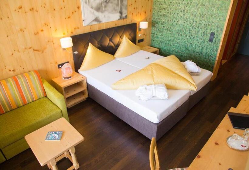 اتاق لوکس با بالکن, Wohlfühlhotel Hubertushof