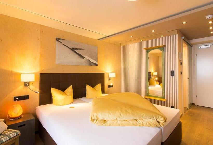 اتاق استاندارد با بالکن, Wohlfühlhotel Hubertushof