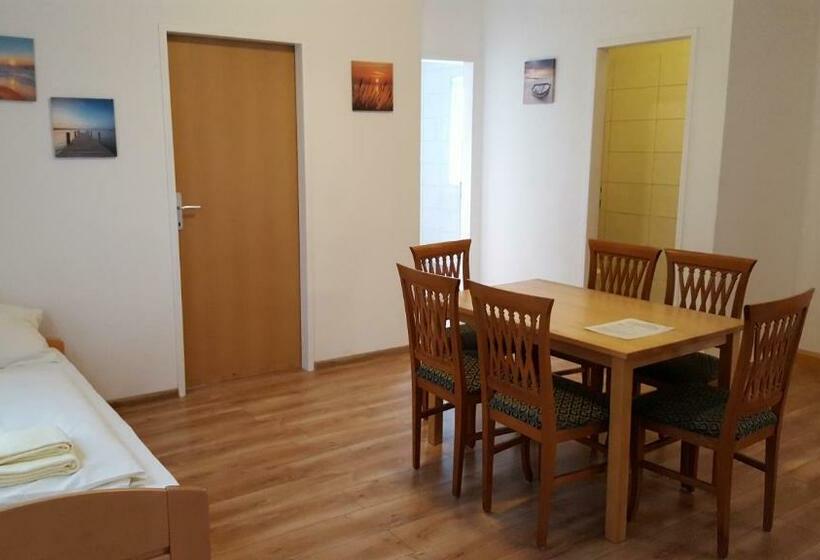 جناح غرفتين نوم, Pension Haus Nova