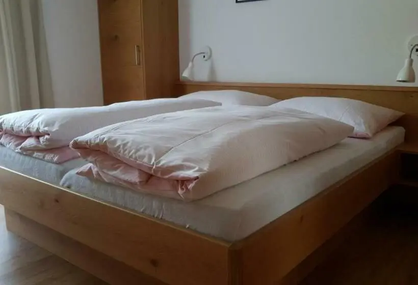 バルコニー付きスタンダードルーム, Pension Schnaitl