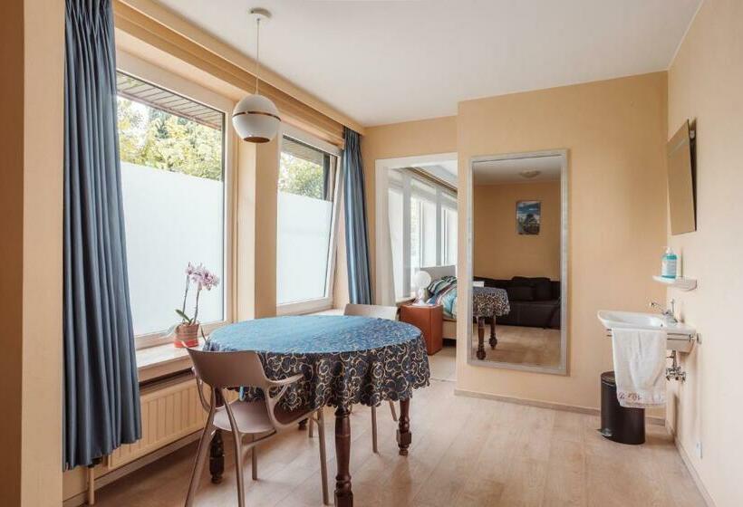 スタンダードルーム, Villa De Keyser