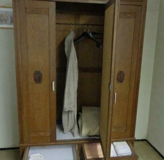 スタンダードルーム, Villa De Keyser