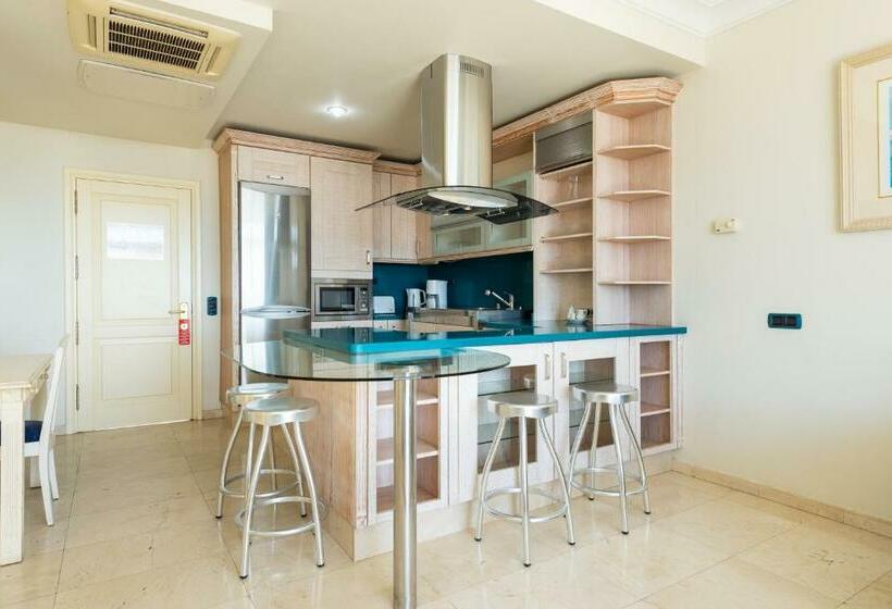 Апартаменты 2 Спальни, Holiday Club Playa Amadores
