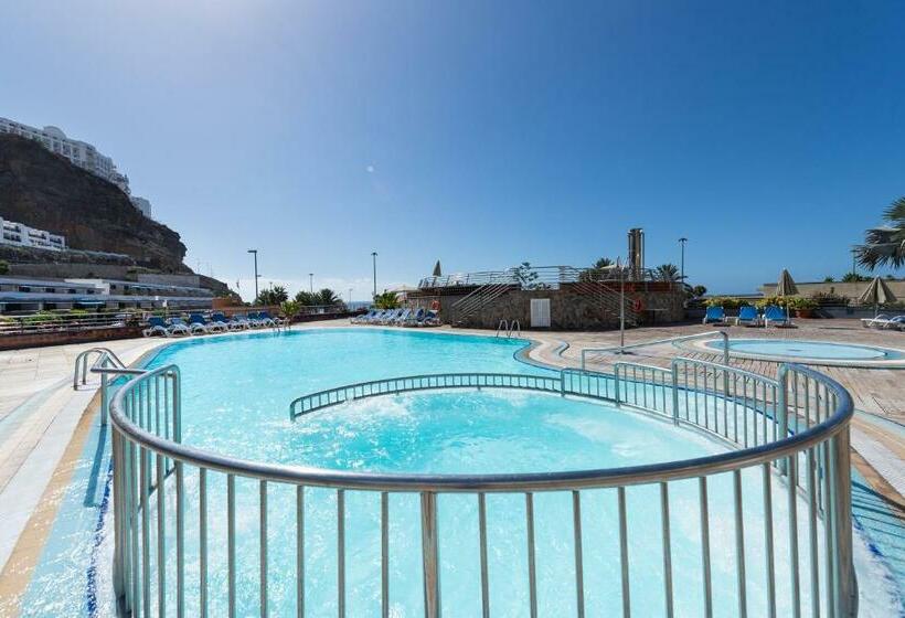 Апартаменты 2 Спальни, Holiday Club Playa Amadores