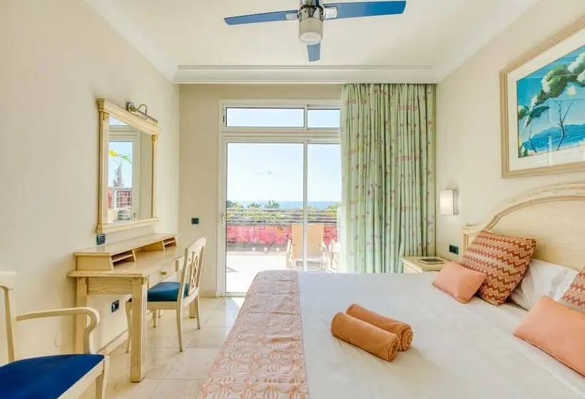 سوئیت دلوکس 2 خوابه, Holiday Club Playa Amadores