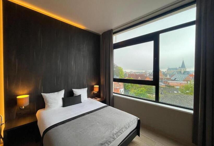 חדר קומפורט, Elisabeth