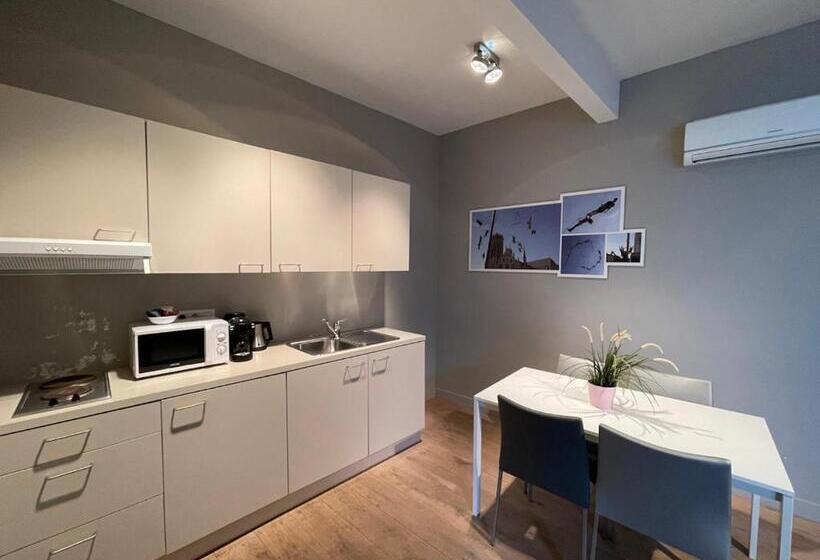 חדר סטודיו סטנדרד, Elisabeth