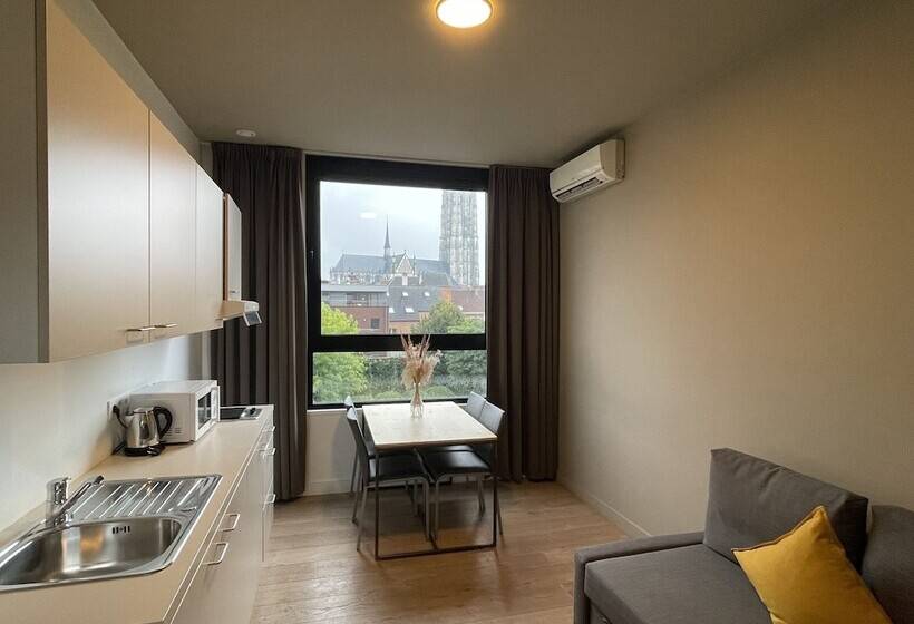 Suite, Elisabeth