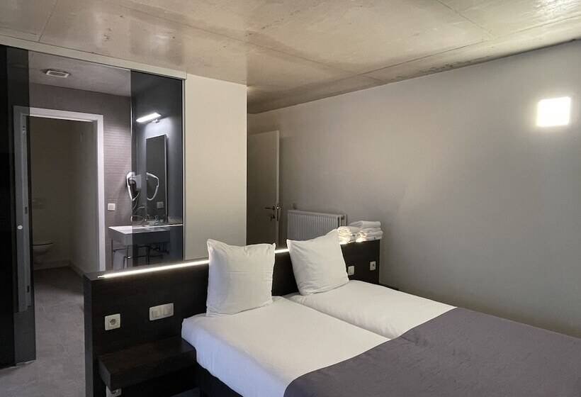 חדר סטודיו סטנדרד, Elisabeth