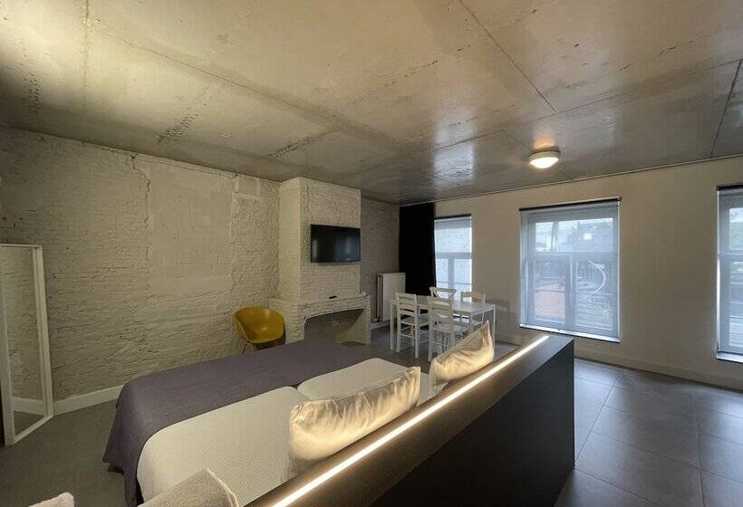 חדר סטודיו סטנדרד, Elisabeth