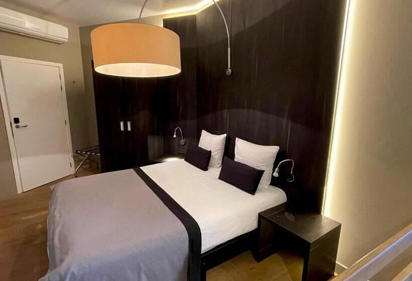 סוויטה, Elisabeth