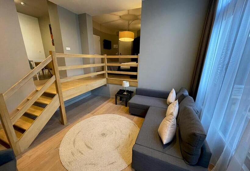 Suite, Elisabeth